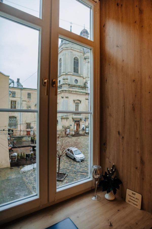 V.I.P Apartments Dominikanos Lviv Exterior foto