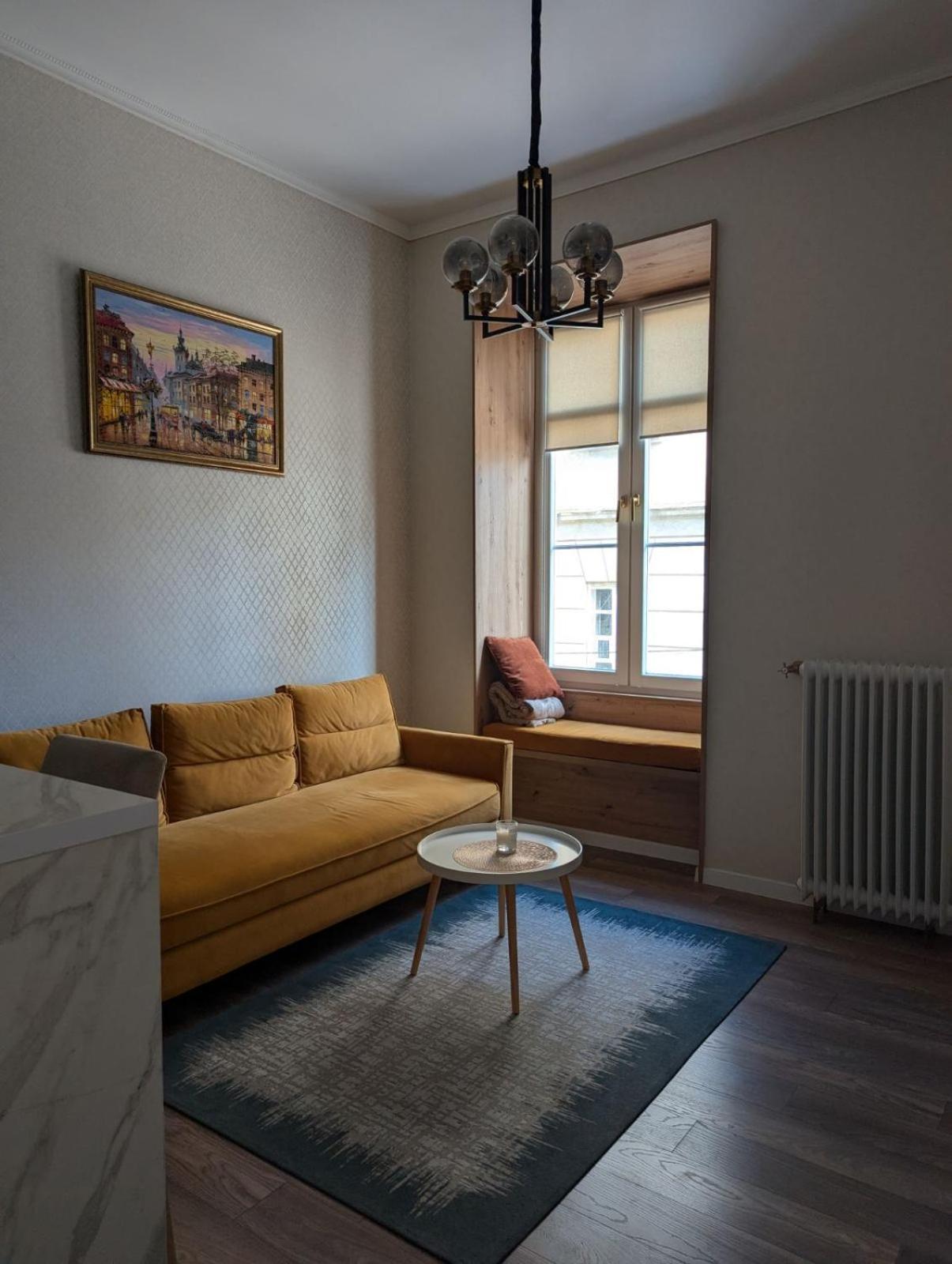 V.I.P Apartments Dominikanos Lviv Exterior foto